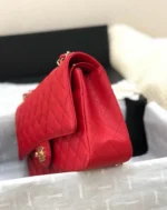 FLAP BAG MEDIUM 25CM RED CAVIAR GOLD HARDWARE - Image 3