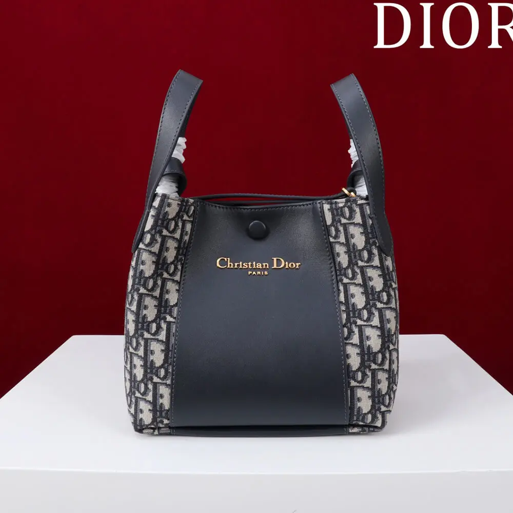 2-38-1 Dior Medium Signature Bucket Bag - Image 1