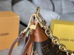 LV 25S LOOP HOBO 38 IN BROWN MONOGRAM COATED CANVAS GOLD HARDWARE - Image 6