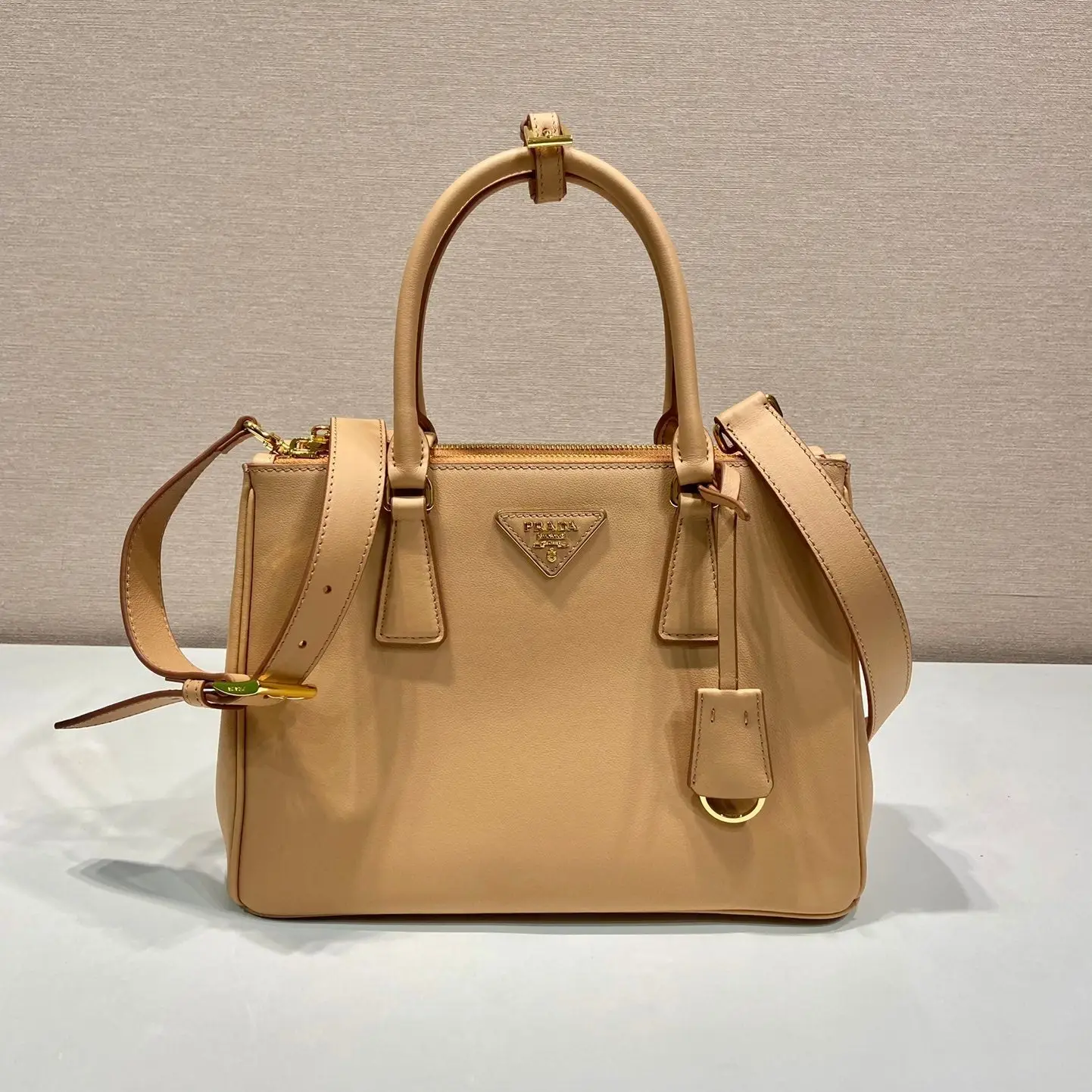 PRADA GALLERIA TOP HANDLE BAG 32 IN OFF WHITE SAFFIANO LEATHER