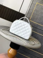 Chanel Matelasse Shoulder Bag - Image 3