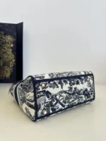 CHRISTIAN DIOR BAG Lady D-lite Bag Blue - Image 6