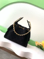 Chanel 25 small handbag, Grained calfskin & gold-tone - Image 2