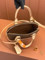 Louis Vuitton Monogram Alma BB - Image 2
