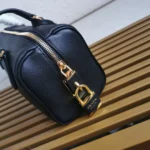 5c30bbb1