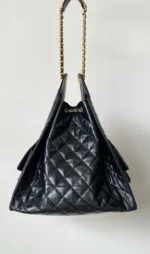 Chanel 25 large handbag, Grained calfskin & gold-tone - Image 3