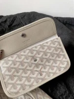 GOYARD Goyardine Boheme Hobo White - Image 4