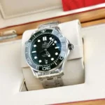 Dong Ho Omega Che Tac Seamaster Diver 300M Mau Xanh La Cay VS Factory 42mm 8 600x600 1