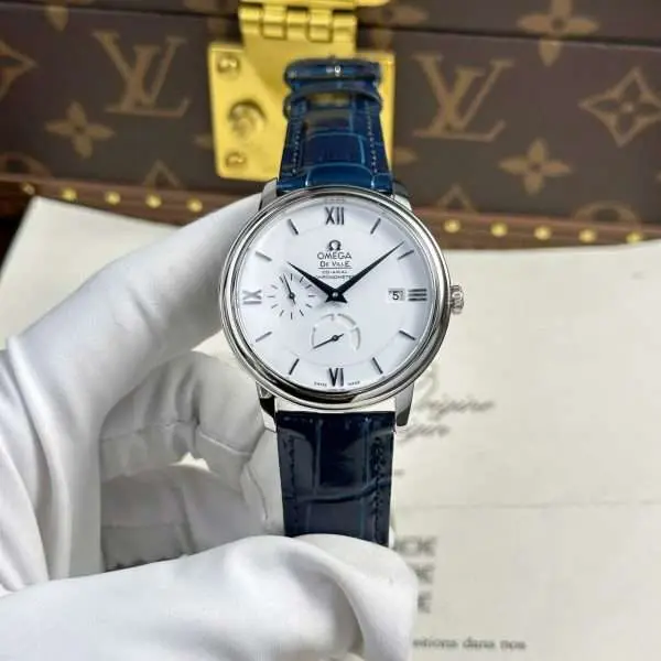 Dong-Ho-Omega-Replica-11-De-Ville-Prestige-Power-Reserve-Mat-Trang-Day-Da-39-1-600x600-1 Omega De Ville Prestige Power Reserve White Dial 39.5mm - Image 1