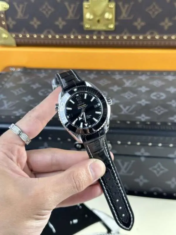 Dong Ho Omega Seamaster Planet Ocean Replica 11 Nha May VS 1 600x800 1