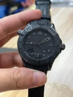 Omega Seamaster Replica Watch Black Ceramic Case Rubber Strap VS Factory 42mm - Image 2