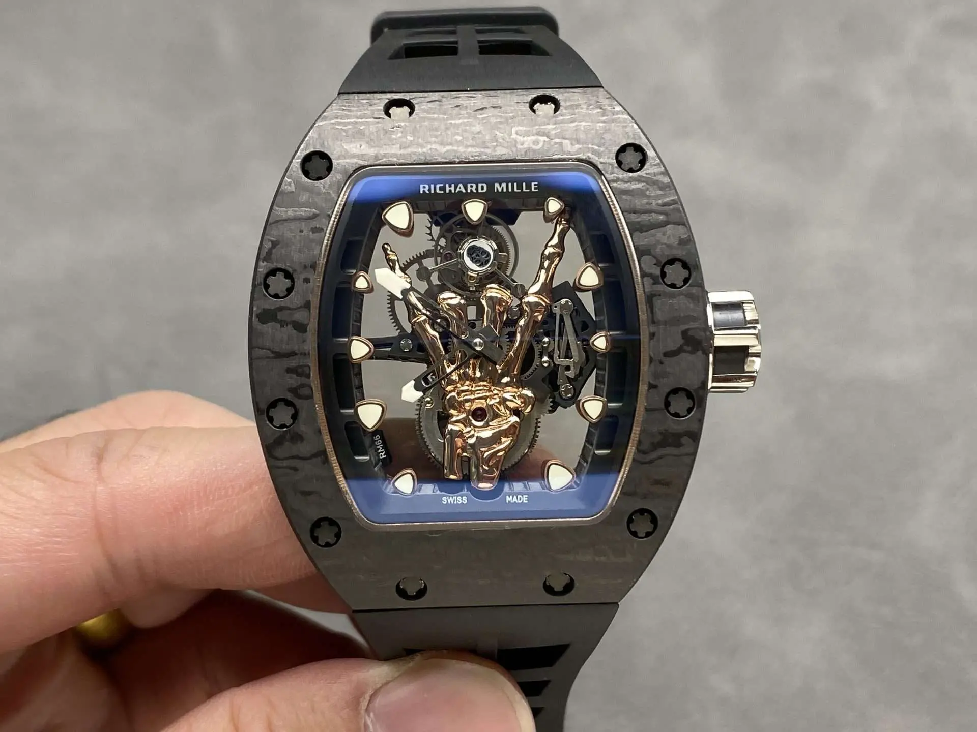 Dong-Ho-Richard-Mille-RM66-Che-Tac-Carbon-Sieu-Nhe-Boc-Vang-Hong-Tinh-Chinh-7 Richard Mille Replica 11 Watch RM66 Ultra Light Carbon Rose Gold Wrapped Refine 42.7mm - Image 1