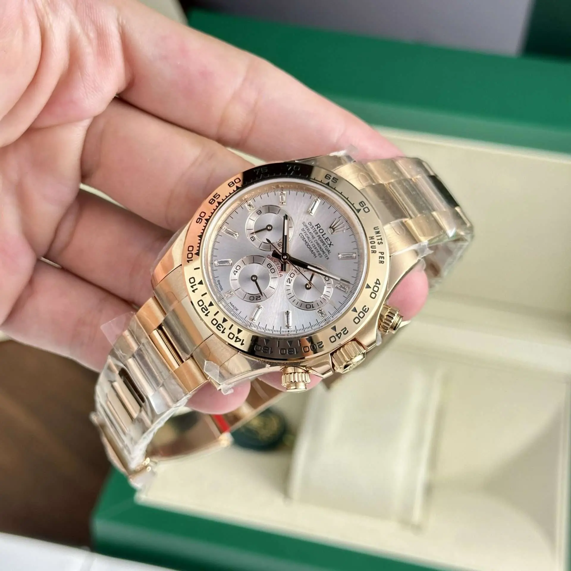 Dong-Ho-Rolex-Cosmograph-Daytona-116505-Che-Tac-Coc-So-Da-Baguette-Nha-May-Clean-40mm-6 Rolex Replica 1:1 Watch Daytona 116508 Blue Mother of Pearl Dial Clean Factory 40mm - Image 1