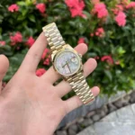 Rolex Replica Watch Day-Date Purple Mother of Pearl Dial Yellow Gold 40mm - Image 4