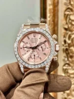 Dong Ho Rolex Daytona 126595TBR Boc Vang Dinh Moissanite Che Tac Hong Kong 40mm 2 600x800 1