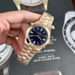 Vacheron Constantin Overseas 4500V Blue Dial 41mm - Image 10