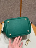 Hermes Togo leather green with gold hardware 18cm - Image 4