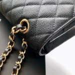 CHANEL FLAP BAG 25 IN BLACK CAVIAR LEATHER GOLD HARDWARE - Image 8