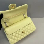 CHANEL 25C FLAP BAG 25 IN YELLOW QUILTED LAMBSKIN GOLD HARDWARE - Image 2