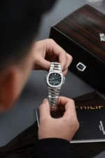 Patek Philippe Nautilus 5712 Tinh Chinh Mat So O Lich Vo May Chuan Auth 40mm 14