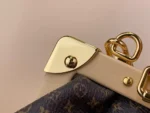 Louis Vuitton LV Clucth Tisitt Like Auth Lock Handbags 28x14cm - Image 4