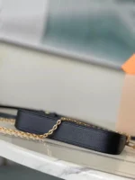 Tui Louis Vuitton LV Easy Pouch On Strap Mau Den Sieu Cap 19x11 9