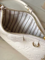 Louis Vuitton LV Easy Pouch On Strap Handbags White Milk 19×11.5x3cm - Image 7