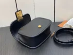Tui Sieu Cap Louis Vuitton Hide and Seek Bag Nu Mau Den 21x15x8cm 7