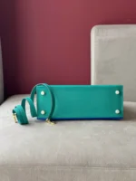 Hermes Kelly 28 Epsom Light Blue/ Electric Blue Palladium Hardware - Image 3