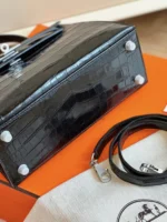 Hermes Kelly 28 Black Genuine Crocodile Leather Palladium Hardware - Image 6