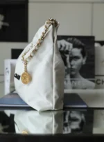 Chanel 11 Handbag 22 Shopping Womans White Smooth Leather 35cm - Image 3