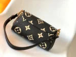 Louis Vuitton LV Favorite Black Handbags 24x14cm - Image 2