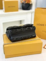 Louis Vuitton LV Twist Women's Handbag Glossy Black Like Auth 23cm - Image 3
