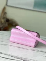 Louis Vuitton LV Twist Pink Handbags With Lock Gold 24cm - Image 2