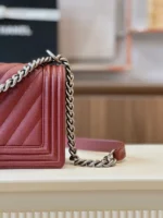 Tui Xach Nu Chanel Boy Medium Rep 11 Hoa Tiet Chu V Mau Do 25cm 7