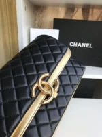 Tui Xach Nu Chanel Qua Tram Mau Den Da Li Mix Vang 25cm 7
