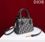 Dior 30 Montaigne Women's Handbag Oblique Fabric 18.5x16x10cm - Image 7