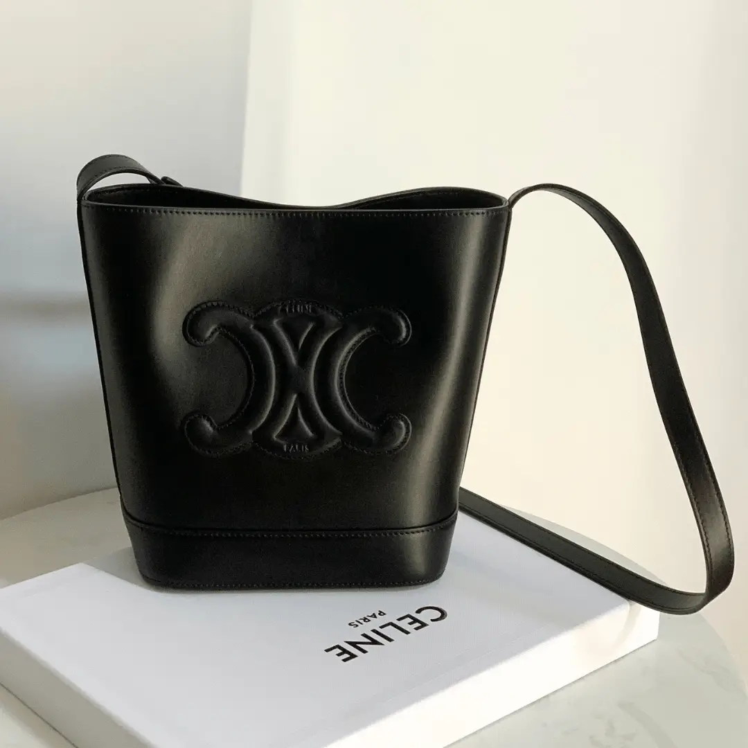 Celine Small Bucket Cuir Triomphe Handbag Black Bucket Shape 30x22x12cm