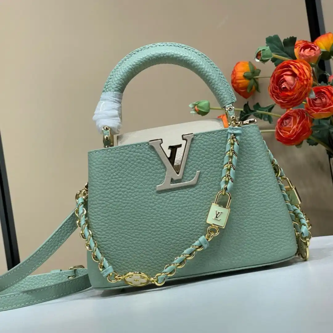 Untitled-design-2025-05-27T062939.287 Louis Vuitton LV Capucines BB Cowhide Leather Handbags 21x14x8cm - Image 1