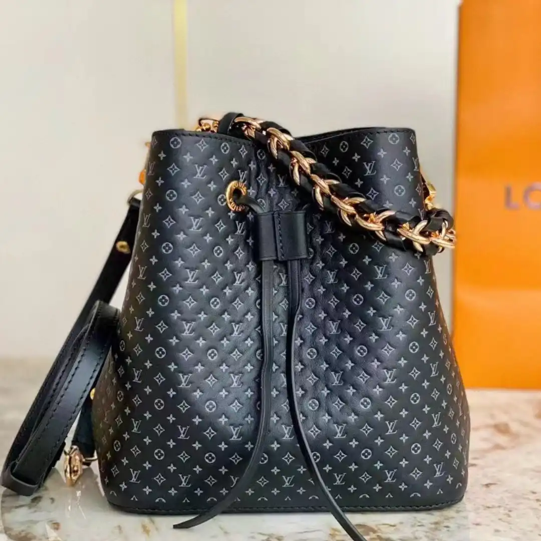 Louis Vuitton LV Neonoe BB Like Auth Black Womans Handbags 26cm