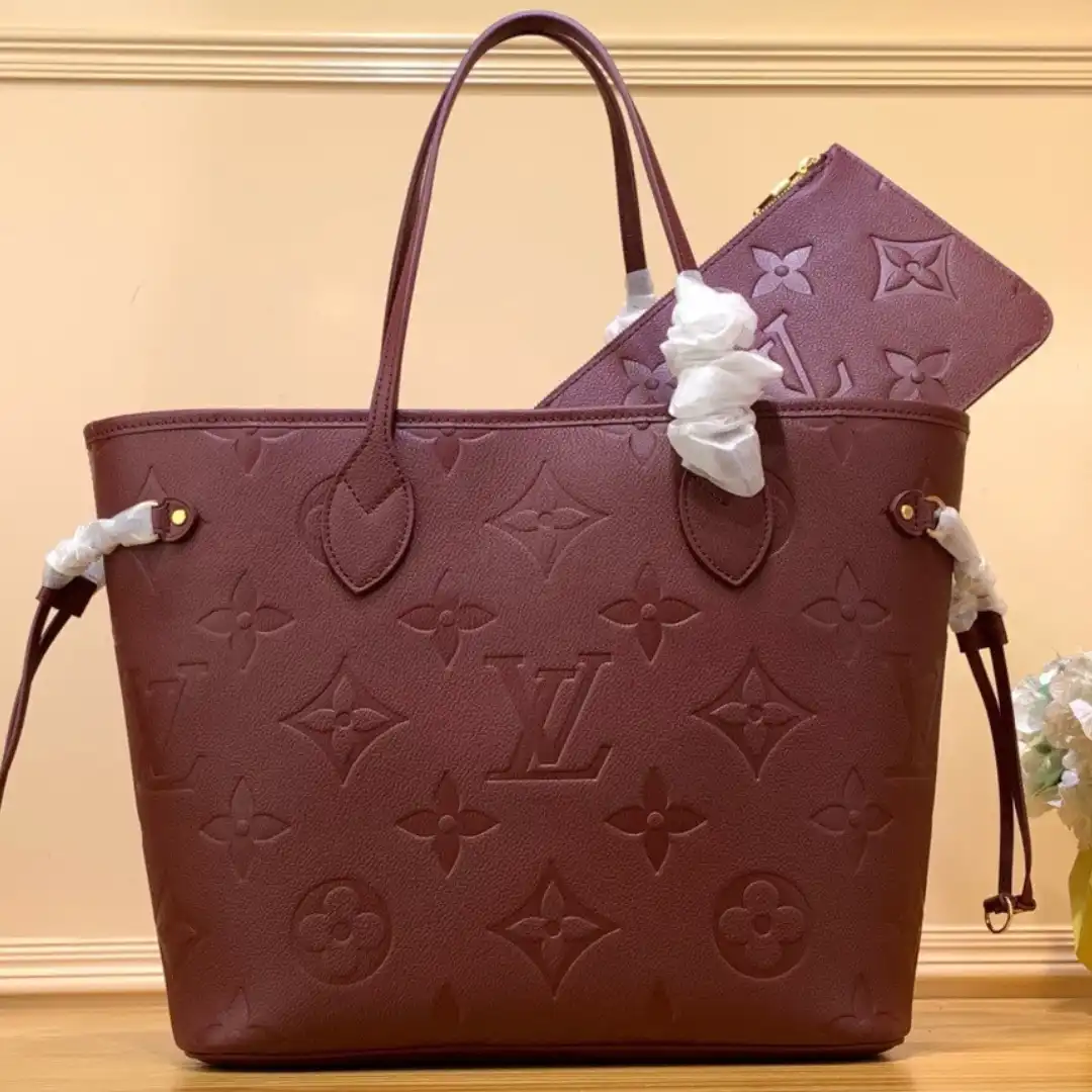 Louis Vuitton LV Never Full Plum Red Handbags 32x29x17cm