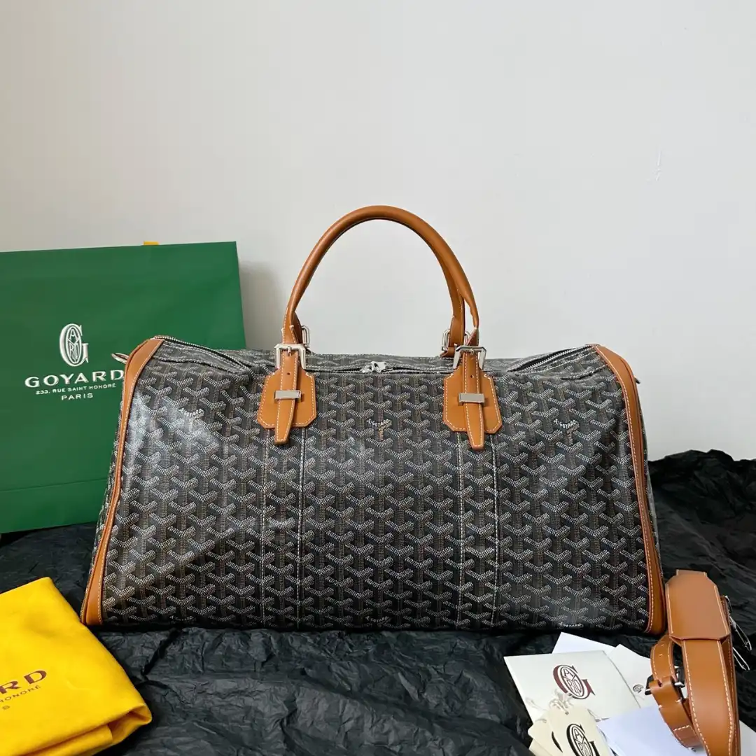 Untitled-design-2025-08-08T230238.039 Goyard Croisiere Bag - Image 1