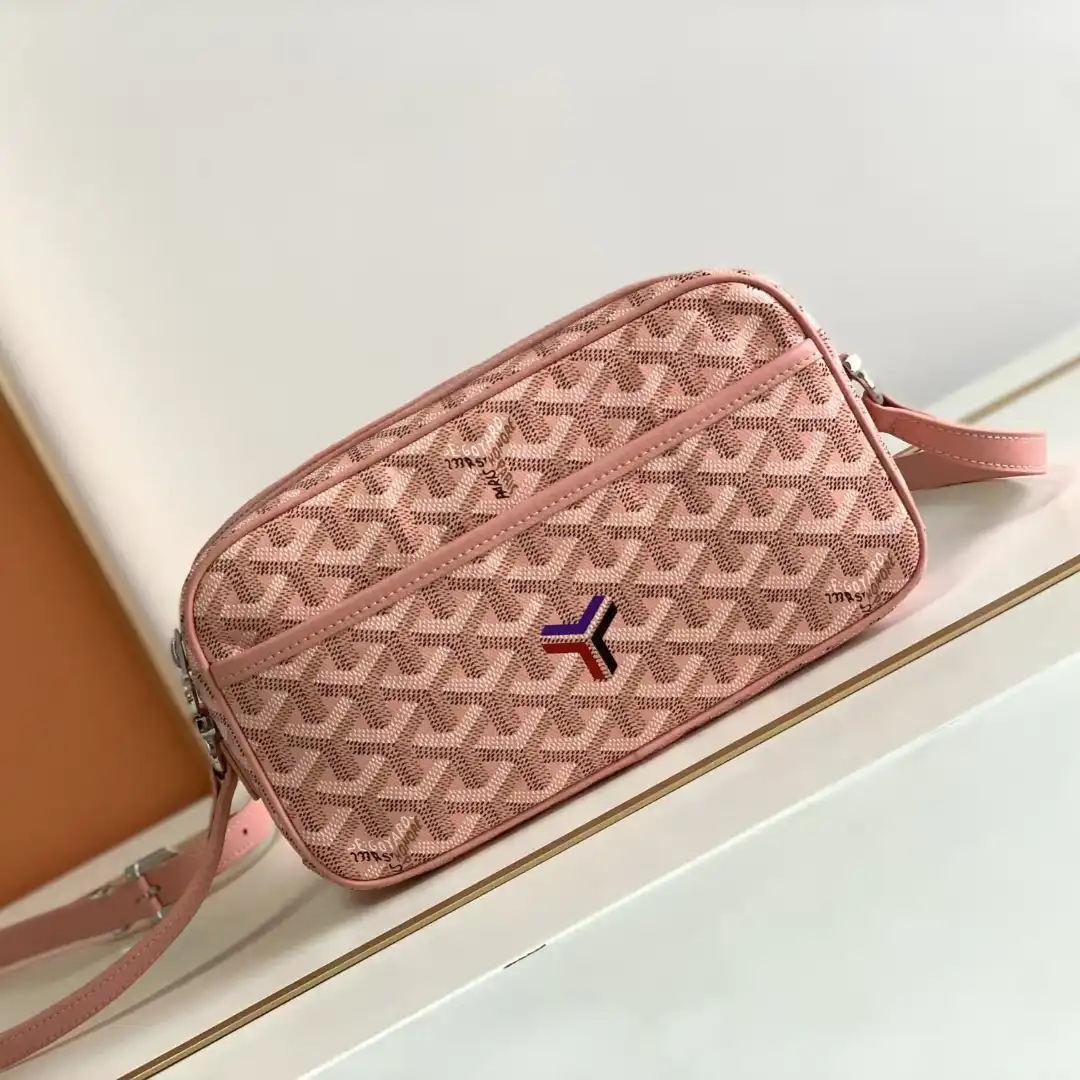 Untitled-design-2025-08-09T052548.935 GOYARD Goyardine Sac Cap Vert Pink 1134560 - Image 1