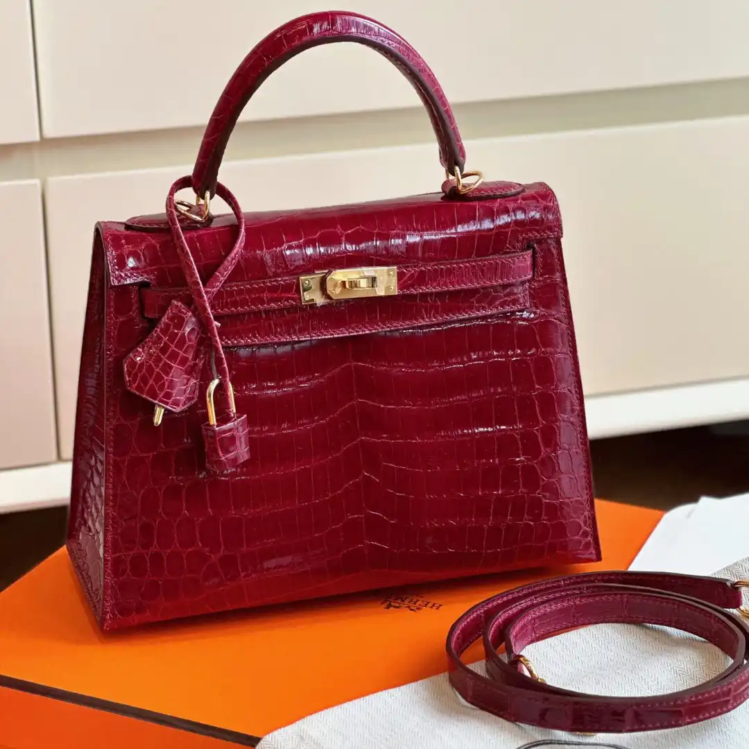 Hermes Kelly 25 Red Genuine Crocodile Leather With Gold Hardare