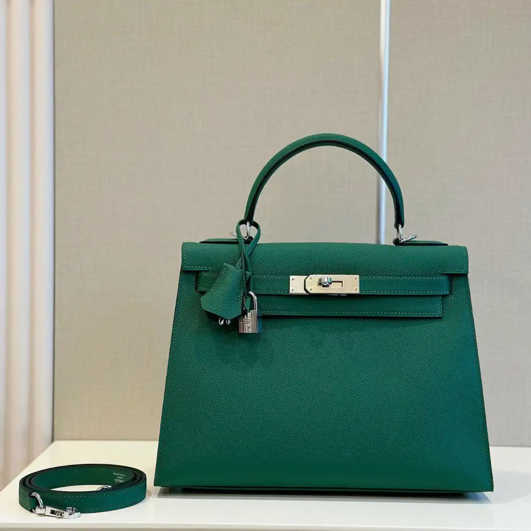 Hermes Kelly 28 Green Epsom Leather Palladium Hardware