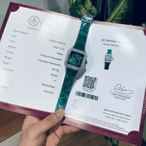 Cartier Santos With Green Moissanite Replica Watch 39.8mm