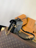 Louis Vuitton Pochette Métis Monogram Empreinte Leather - Image 2
