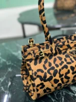 Prada Bonnie medium leopard-print pony skin leather handbag. - Image 5