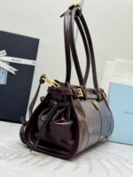 Prada Bonnie Burgundy Medium leather handbag. - Image 4
