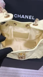 CHANEL 25 HANDBAG 30 IN YELLOW CAVIER GOLD HARDWARE - Image 6